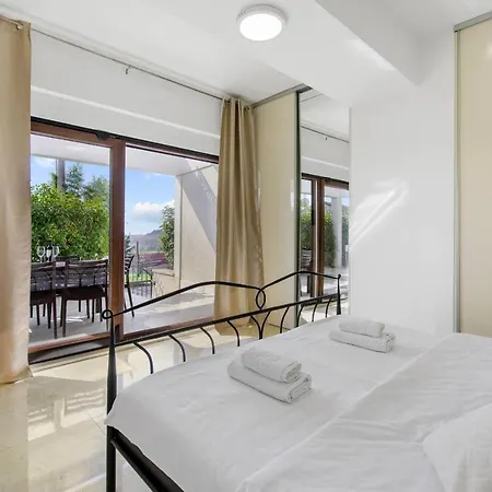 Apartmán Dolce Vita With 2 Swimming Pools Poreč