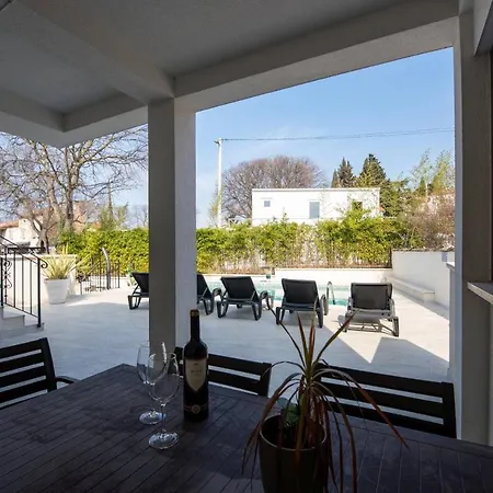 Apartmán Dolce Vita With 2 Swimming Pools Poreč