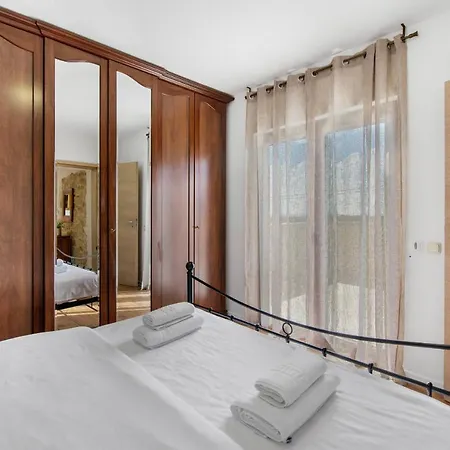 Apartmán Dolce Vita With 2 Swimming Pools Poreč