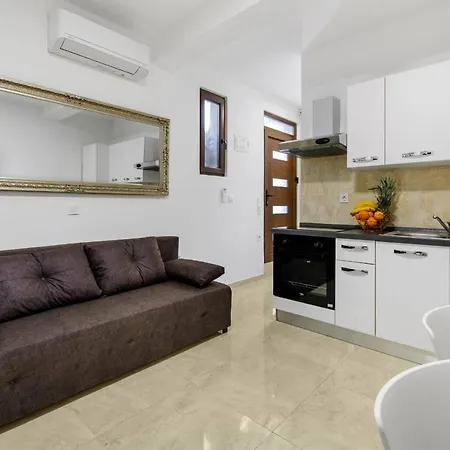 Apartmán Dolce Vita With 2 Swimming Pools Poreč
