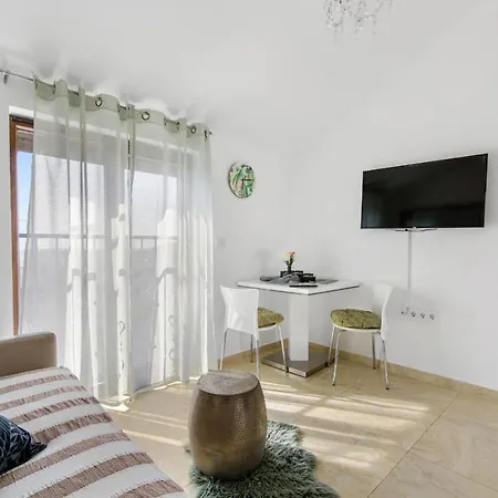 Apartmán Dolce Vita With 2 Swimming Pools