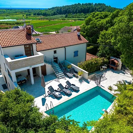 Dolce Vita With 2 Swimming Pools * Poreč