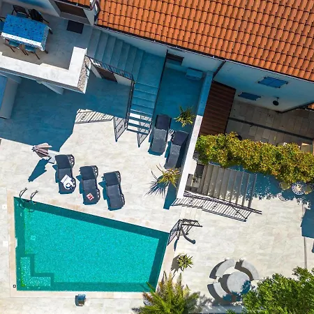 Dolce Vita With 2 Swimming Pools Apartmán